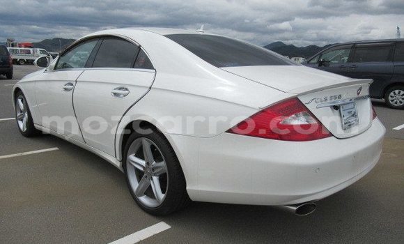 Nunua Ilio tumika Mercedes‒Benz CLS-Class Nyeupe Gari ndani ya Maputo nchini Maputo Nunua Ilio tumika Mercedes‒Benz CLS-Class Nyeupe Gari ndani ya Maputo nchini Maputo