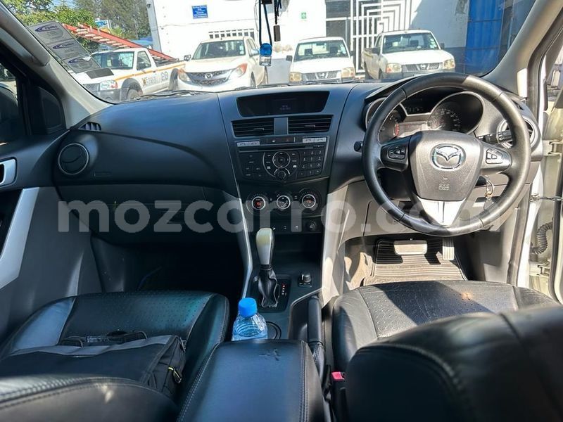 Big with watermark mazda bt 50 maputo maputo 15717