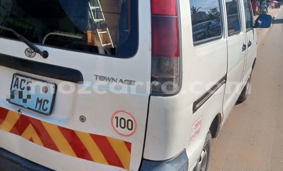 Tenga Tsaru Toyota Dyna Chena Mota in Maputo in Maputo Tenga Tsaru Toyota Dyna Chena Mota in Maputo in Maputo