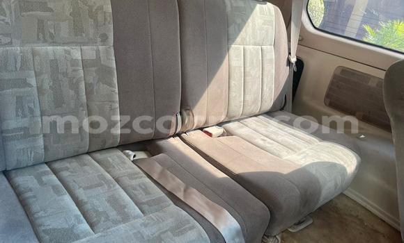 Tenga Tsaru Toyota Land Cruiser Prado Chena Mota in Maputo in Maputo Tenga Tsaru Toyota Land Cruiser Prado Chena Mota in Maputo in Maputo