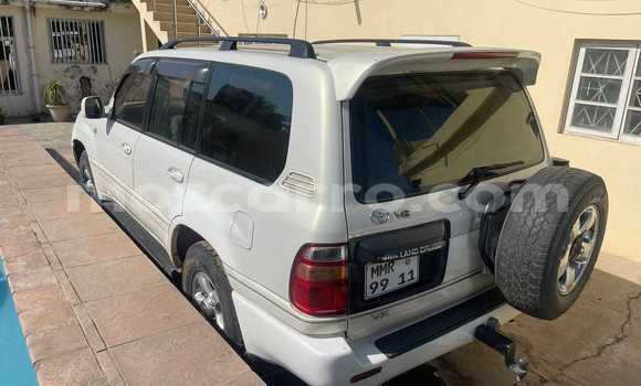 Tenga Tsaru Toyota Land Cruiser Prado Chena Mota in Maputo in Maputo Tenga Tsaru Toyota Land Cruiser Prado Chena Mota in Maputo in Maputo
