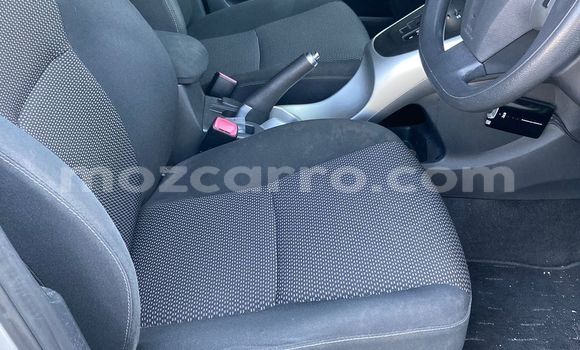 Nunua Ilio tumika Toyota Auris Fedha Gari ndani ya Maputo nchini Maputo Nunua Ilio tumika Toyota Auris Fedha Gari ndani ya Maputo nchini Maputo
