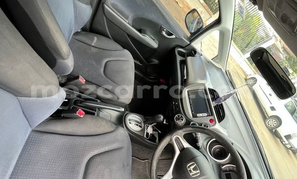 Buy Used Honda Fit Blue Car in Maputo in Maputo Buy Used Honda Fit Blue Car in Maputo in Maputo