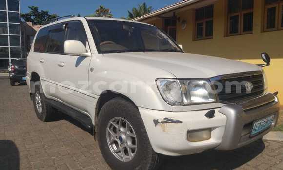 Tenga Tsaru Toyota Land Cruiser Prado Chena Mota in Maputo in Maputo Tenga Tsaru Toyota Land Cruiser Prado Chena Mota in Maputo in Maputo