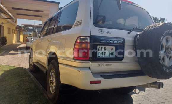 Tenga Tsaru Toyota Land Cruiser Prado Chena Mota in Maputo in Maputo Tenga Tsaru Toyota Land Cruiser Prado Chena Mota in Maputo in Maputo