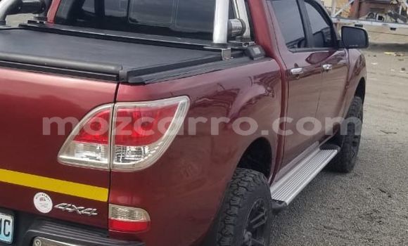 Nunua Ilio tumika Mazda BT-50 Nyekundu Gari ndani ya Maputo nchini Maputo Nunua Ilio tumika Mazda BT-50 Nyekundu Gari ndani ya Maputo nchini Maputo