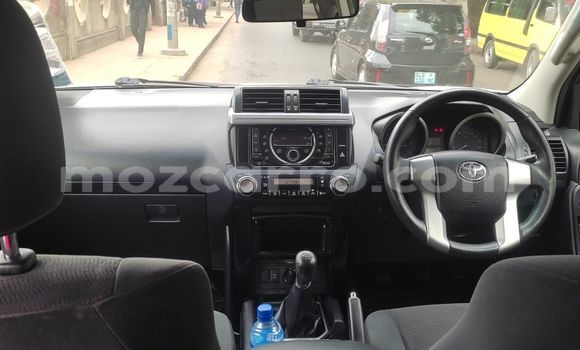 Comprar Usado Toyota Land Cruiser Prado Branco Carro em Maputo em Maputo Comprar Usado Toyota Land Cruiser Prado Branco Carro em Maputo em Maputo
