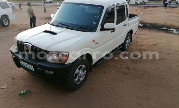 Comprar Usado Mahindra Marshal Branco Carro em Maputo em Maputo Comprar Usado Mahindra Marshal Branco Carro em Maputo em Maputo