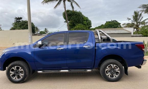 Comprar Usado Mazda BT-50 Azul Carro em Maputo em Maputo Comprar Usado Mazda BT-50 Azul Carro em Maputo em Maputo