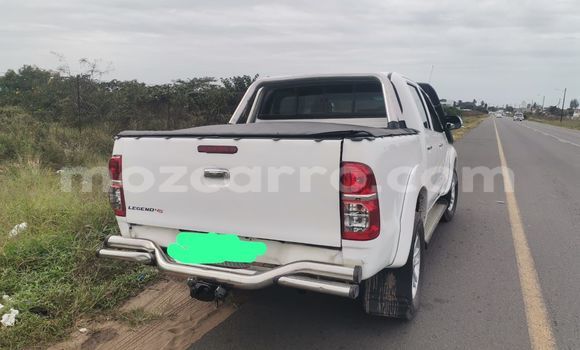 Tenga Tsaru Toyota Hilux Chena Mota in Maputo in Maputo Tenga Tsaru Toyota Hilux Chena Mota in Maputo in Maputo