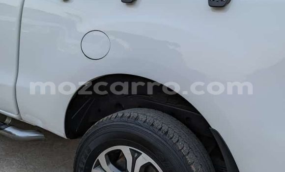 Tenga Tsaru Mazda BT-50 Chena Mota in Maputo in Maputo Tenga Tsaru Mazda BT-50 Chena Mota in Maputo in Maputo