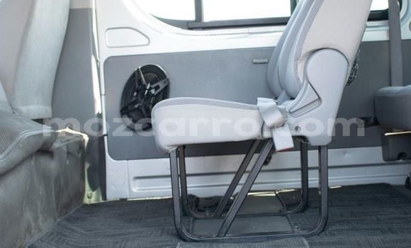 Comprar Usado Toyota Hiace Prata Carro em Maputo em Maputo Comprar Usado Toyota Hiace Prata Carro em Maputo em Maputo