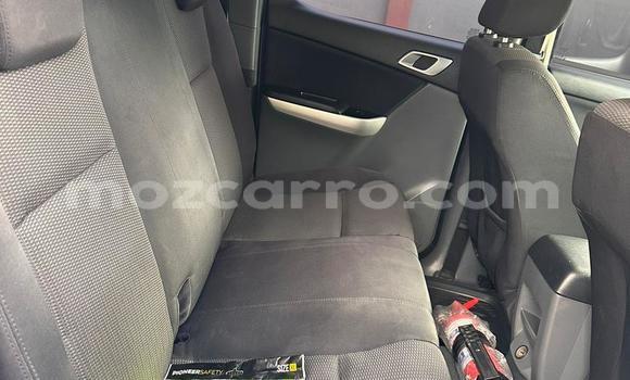 Comprar Usado Mazda BT-50 Branco Carro em Maputo em Maputo Comprar Usado Mazda BT-50 Branco Carro em Maputo em Maputo