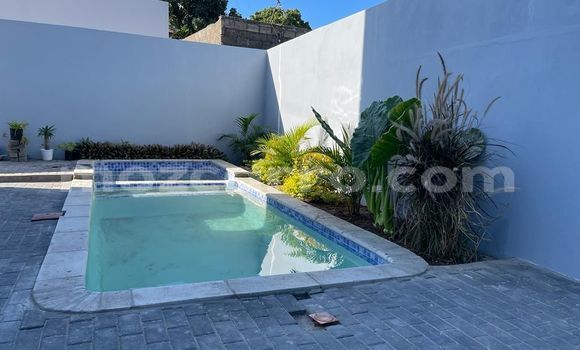 Nunua Ilio tumika Toyota Allion Nyeupe Gari ndani ya Maputo nchini Maputo Nunua Ilio tumika Toyota Allion Nyeupe Gari ndani ya Maputo nchini Maputo