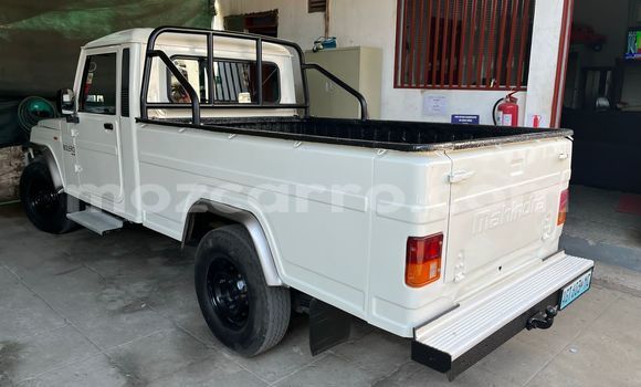 Comprar Usado Mahindra Bolero Branco Carro em Maputo em Maputo Comprar Usado Mahindra Bolero Branco Carro em Maputo em Maputo