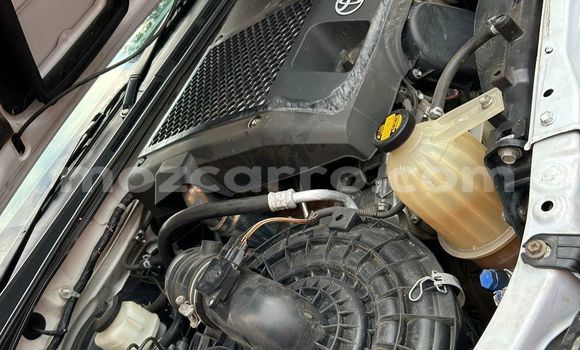 Buy Used Toyota Hilux White Car in Maputo in Maputo Buy Used Toyota Hilux White Car in Maputo in Maputo