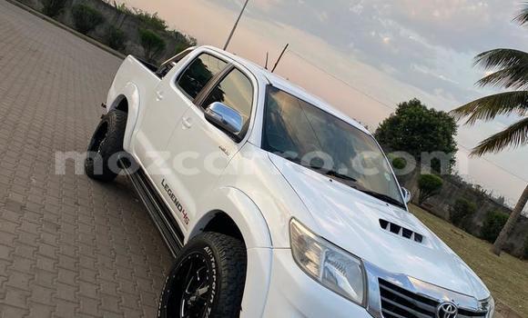Buy Used Toyota Hilux White Car in Maputo in Maputo