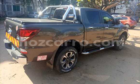 Comprar Usado Mazda BT-50 Castanho Carro em Maputo em Maputo Comprar Usado Mazda BT-50 Castanho Carro em Maputo em Maputo