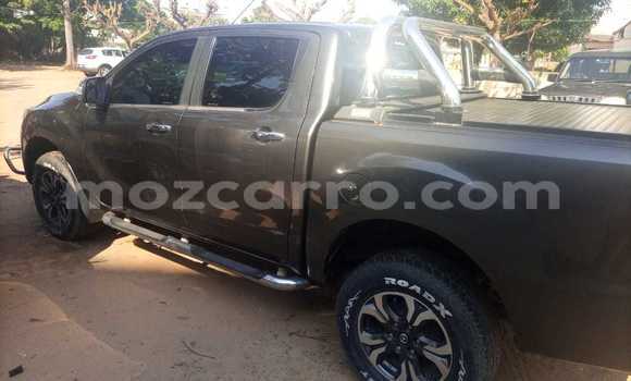 Comprar Usado Mazda BT-50 Castanho Carro em Maputo em Maputo Comprar Usado Mazda BT-50 Castanho Carro em Maputo em Maputo