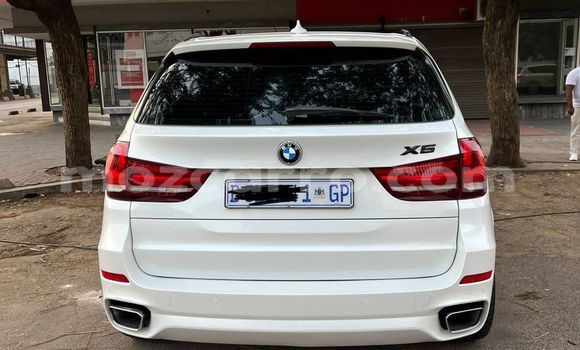 Comprar Usado BMW X5 Branco Carro em Maputo em Maputo Comprar Usado BMW X5 Branco Carro em Maputo em Maputo