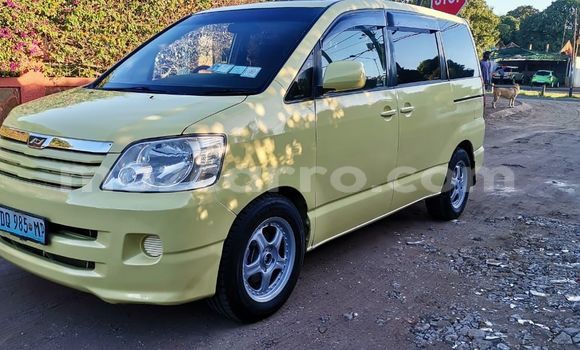 Buy Used Toyota Noah Other Car in Maputo in Maputo Buy Used Toyota Noah Other Car in Maputo in Maputo