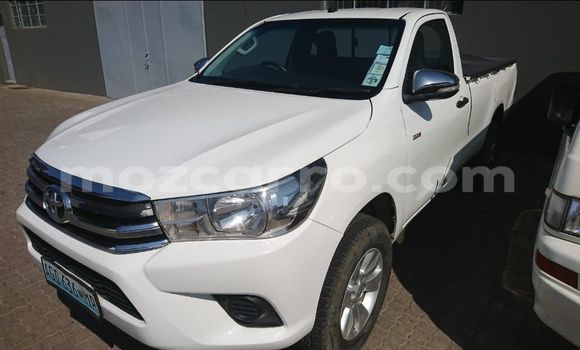 Nunua Ilio tumika Toyota Hiluxe Revo Nyeupe Gari ndani ya Maputo nchini Maputo Nunua Ilio tumika Toyota Hiluxe Revo Nyeupe Gari ndani ya Maputo nchini Maputo