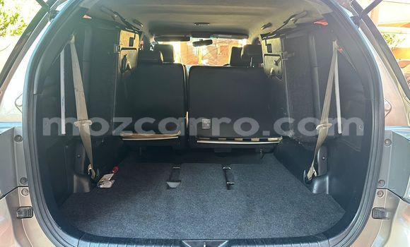 Nunua Ilio tumika Toyota Fortuner Brown Gari ndani ya Maputo nchini Maputo Nunua Ilio tumika Toyota Fortuner Brown Gari ndani ya Maputo nchini Maputo