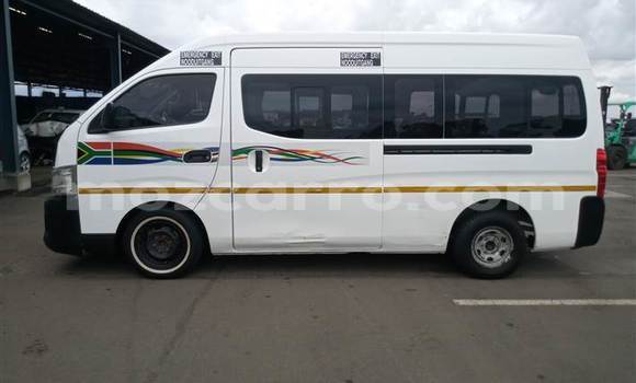 Buy Used Nissan NV350 Caravan White Car in Quelimane in Zambezia Buy Used Nissan NV350 Caravan White Car in Quelimane in Zambezia