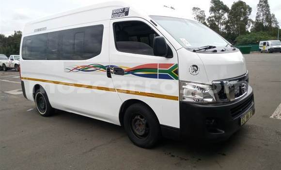 Buy Used Nissan NV350 Caravan White Car in Quelimane in Zambezia Buy Used Nissan NV350 Caravan White Car in Quelimane in Zambezia