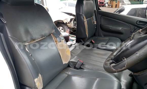 Buy Used Nissan NV350 Caravan White Car in Quelimane in Zambezia Buy Used Nissan NV350 Caravan White Car in Quelimane in Zambezia