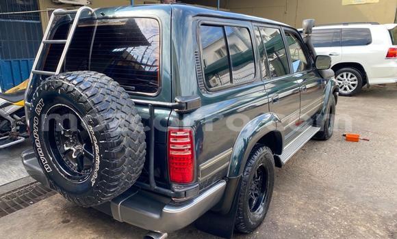 Buy Used Toyota Land Cruiser Prado Green Car in Maputo in Maputo Buy Used Toyota Land Cruiser Prado Green Car in Maputo in Maputo