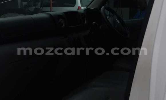 Buy Used Nissan NV350 Caravan White Car in Maputo in Maputo Buy Used Nissan NV350 Caravan White Car in Maputo in Maputo