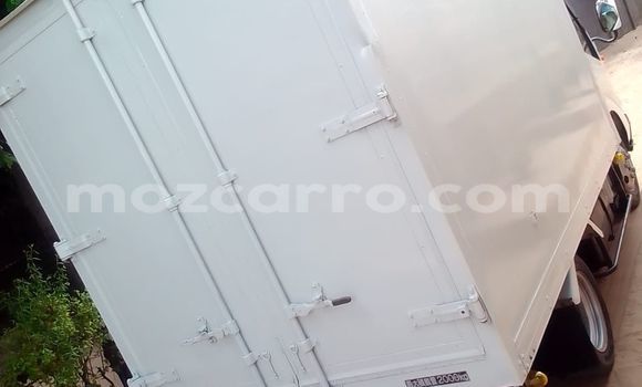 Nunua Ilio tumika Honda Z Nyeupe Gari ndani ya Maputo nchini Maputo Nunua Ilio tumika Honda Z Nyeupe Gari ndani ya Maputo nchini Maputo