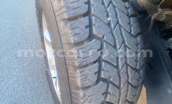 Nunua Ilio tumika Toyota Land Cruiser Prado Fedha Gari ndani ya Maputo nchini Maputo Nunua Ilio tumika Toyota Land Cruiser Prado Fedha Gari ndani ya Maputo nchini Maputo