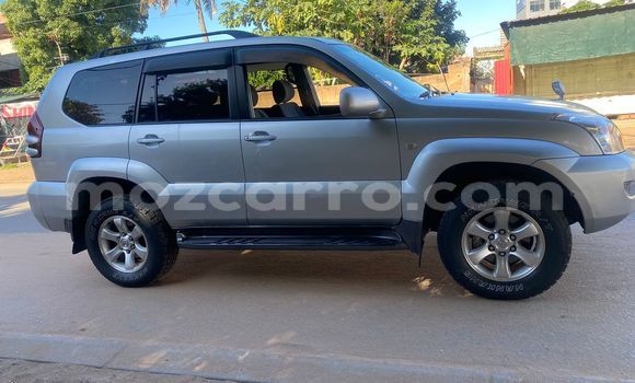Nunua Ilio tumika Toyota Land Cruiser Prado Fedha Gari ndani ya Maputo nchini Maputo Nunua Ilio tumika Toyota Land Cruiser Prado Fedha Gari ndani ya Maputo nchini Maputo