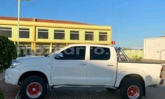Buy Used Toyota Hilux White Car in Maputo in Maputo Buy Used Toyota Hilux White Car in Maputo in Maputo