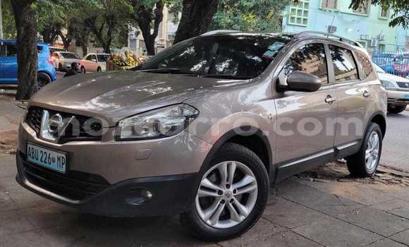Tenga Tsaru Nissan Qashqai Bhurawuni Mota in Maputo in Maputo