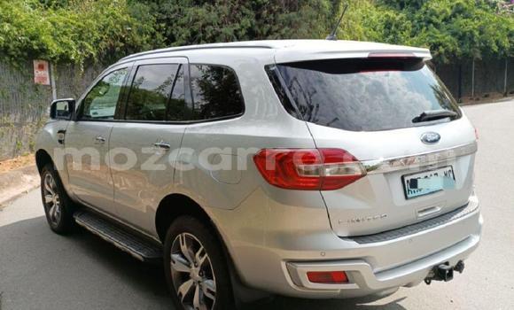 Nunua Ilio tumika Ford Everest Fedha Gari ndani ya Maputo nchini Maputo Nunua Ilio tumika Ford Everest Fedha Gari ndani ya Maputo nchini Maputo