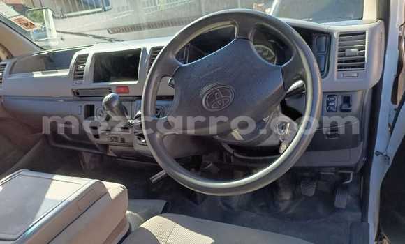 Buy Used Toyota Hiace White Car in Maputo in Maputo Buy Used Toyota Hiace White Car in Maputo in Maputo