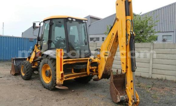 Buy Used Caterpillar 120 Other Truck in Maputo in Maputo Buy Used Caterpillar 120 Other Truck in Maputo in Maputo