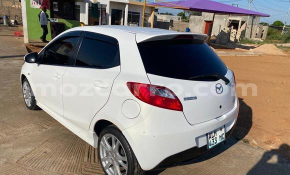 Nunua Ilio tumika Mazda Demio Nyeupe Gari ndani ya Maputo nchini Maputo Nunua Ilio tumika Mazda Demio Nyeupe Gari ndani ya Maputo nchini Maputo