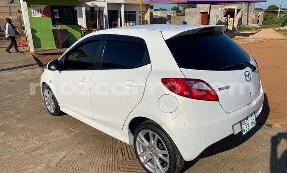 Nunua Ilio tumika Mazda Demio Nyeupe Gari ndani ya Maputo nchini Maputo Nunua Ilio tumika Mazda Demio Nyeupe Gari ndani ya Maputo nchini Maputo