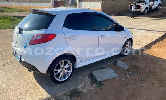 Nunua Ilio tumika Mazda Demio Nyeupe Gari ndani ya Maputo nchini Maputo Nunua Ilio tumika Mazda Demio Nyeupe Gari ndani ya Maputo nchini Maputo