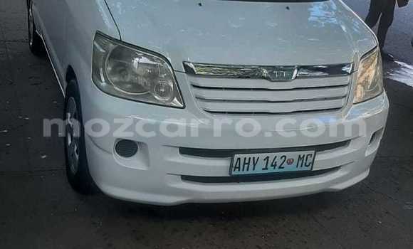 Comprar Usado Toyota Noah Branco Carro em Maputo em Maputo Comprar Usado Toyota Noah Branco Carro em Maputo em Maputo