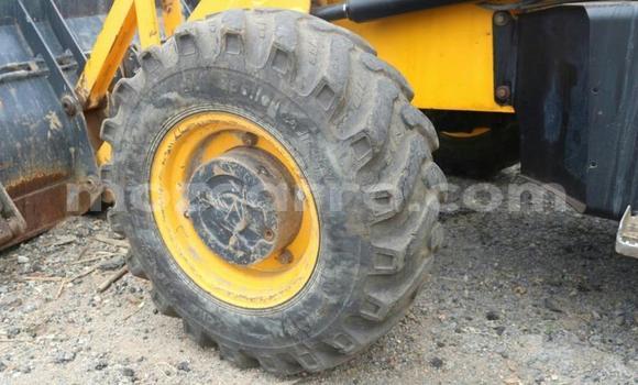 Buy Used Caterpillar 120 Other Truck in Maputo in Maputo Buy Used Caterpillar 120 Other Truck in Maputo in Maputo