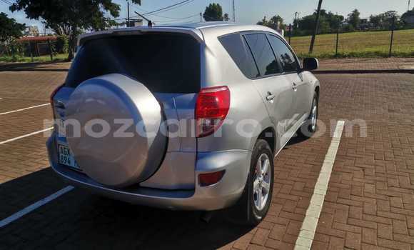 Comprar Usado Toyota RAV4 Prata Carro em Maputo em Maputo Comprar Usado Toyota RAV4 Prata Carro em Maputo em Maputo