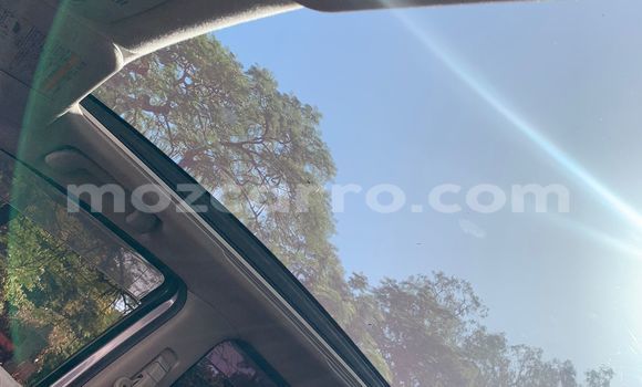 Nunua Ilio tumika Toyota Ractis Fedha Gari ndani ya Maputo nchini Maputo Nunua Ilio tumika Toyota Ractis Fedha Gari ndani ya Maputo nchini Maputo