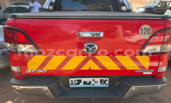 Nunua Ilio tumika Mazda BT-50 Nyekundu Gari ndani ya Maputo nchini Maputo Nunua Ilio tumika Mazda BT-50 Nyekundu Gari ndani ya Maputo nchini Maputo