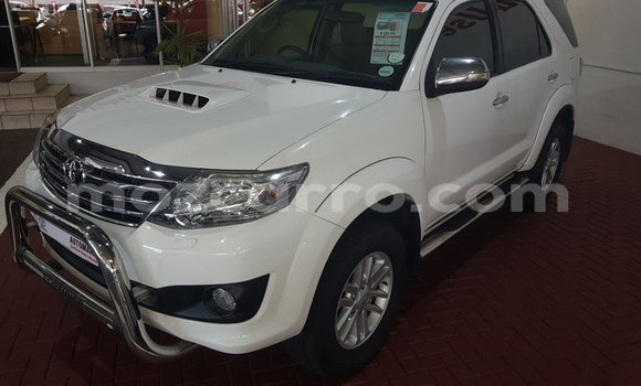 Buy Used Toyota Fortuner White Car in Maputo in Maputo Buy Used Toyota Fortuner White Car in Maputo in Maputo