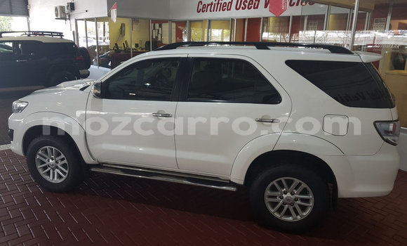 Buy Used Toyota Fortuner White Car in Maputo in Maputo Buy Used Toyota Fortuner White Car in Maputo in Maputo